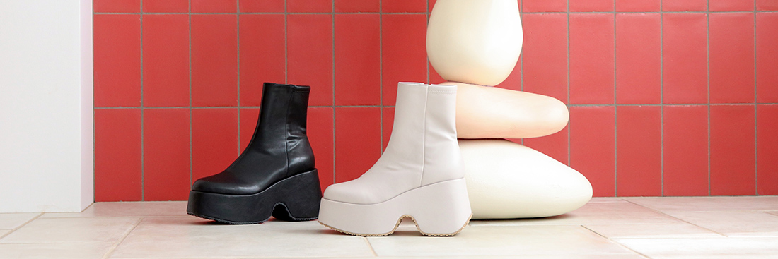 ハイヒールブーツ