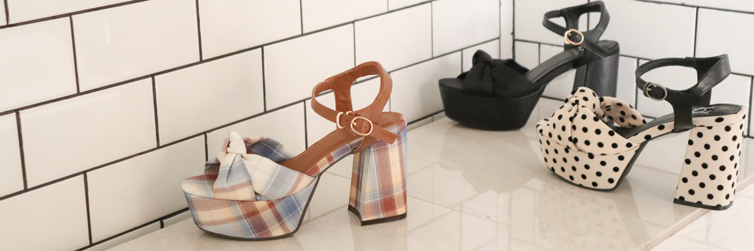 ハイヒールサンダル