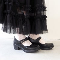 ブラック