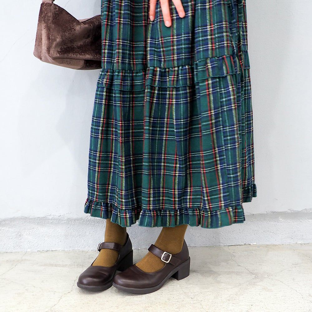 ダークブラウン