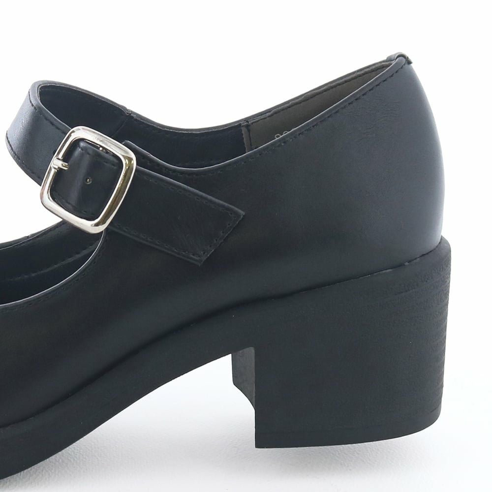 ヒールの高さ：約5.5cm