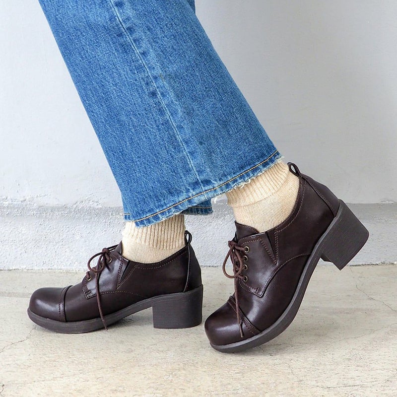 ダークブラウン