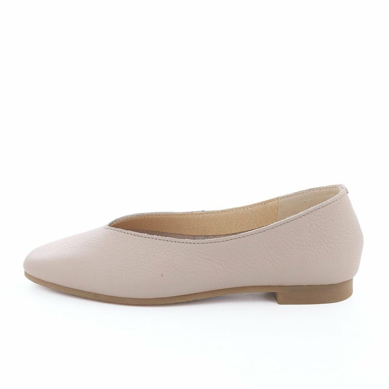 ENあしながおじさんのロングセラー。人気のVカットフラットシューズ