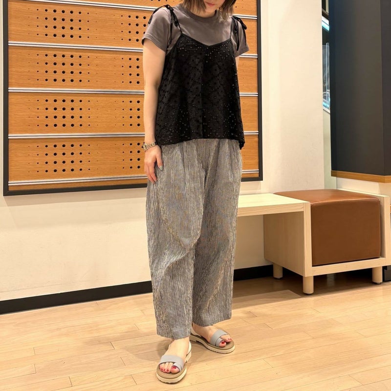 スタッフ着用：ライトグレーコンビ