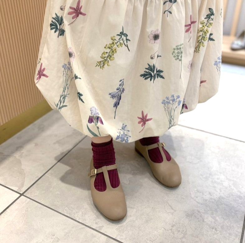 スタッフ着用：ベージュ