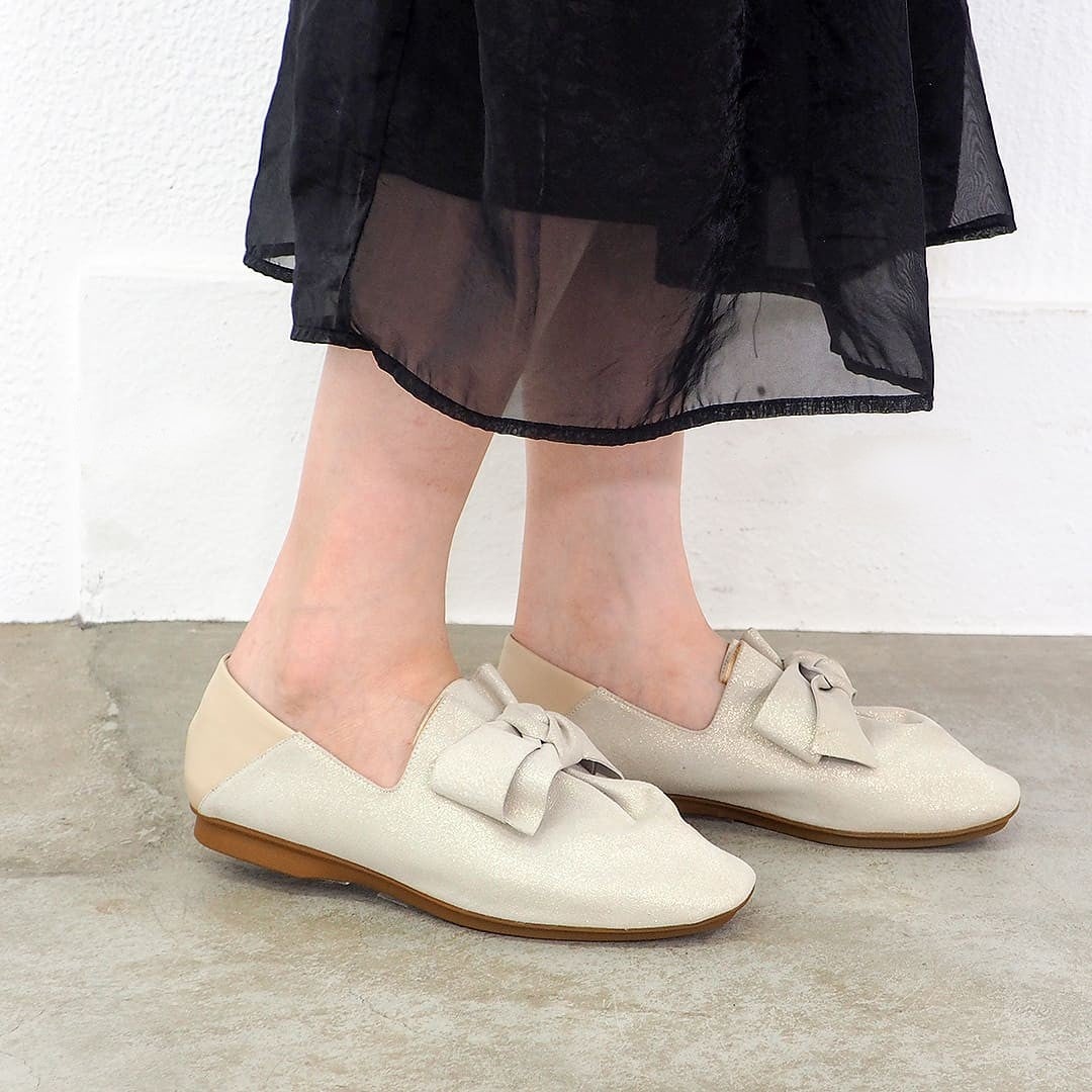 スタッフ着用：ブラックコンビ