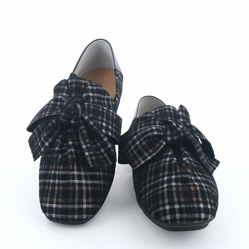 大人可愛いくたっとしたリボンがアクセント