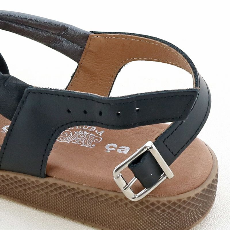 バックベルトの長さは5段階で調節可能