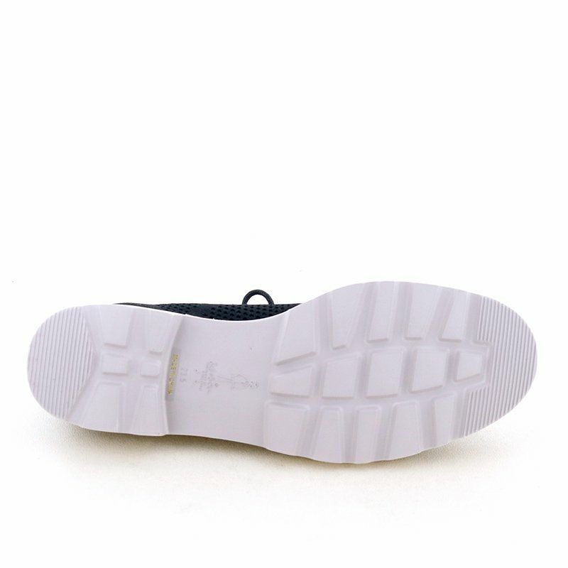 軽量ソールで1日履いても疲れない