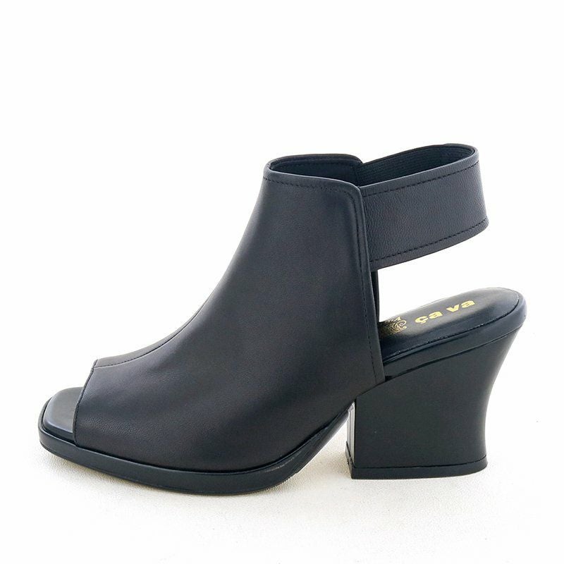 サヴァサヴァで毎年人気のブーツサンダルが今年も登場です