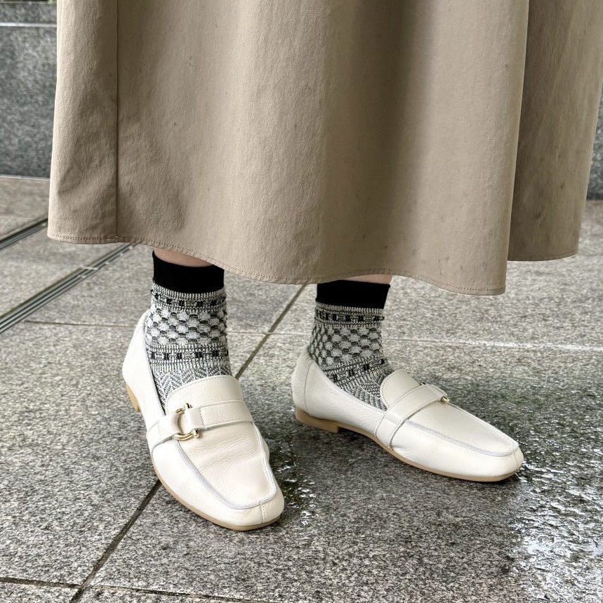 スタッフ着用：オフホワイト