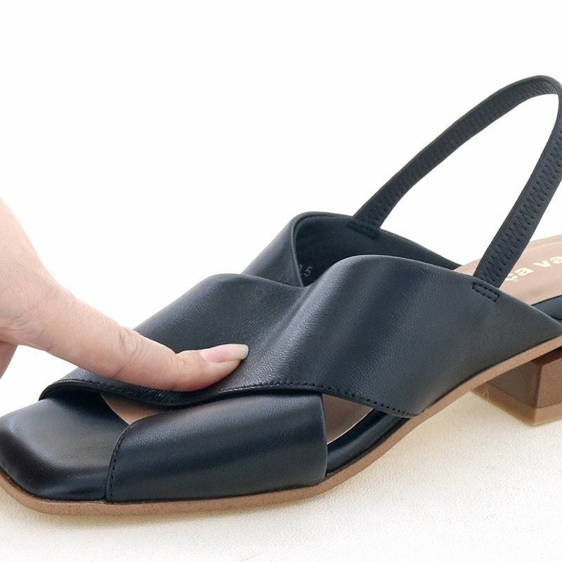 やわらかな羊革で足当たりソフト