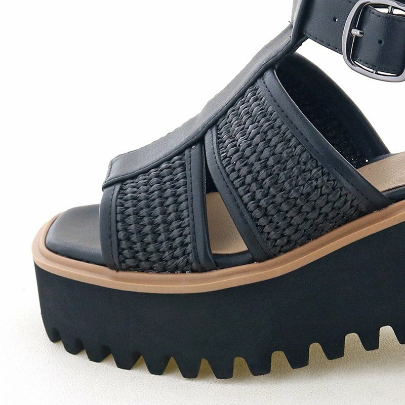 前底の厚さ：約4.5cm