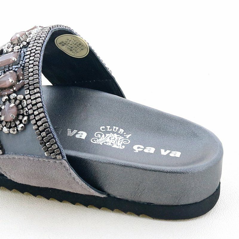 ヒールの高さ：約3.0cm