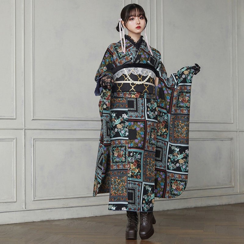 ダークブラウン