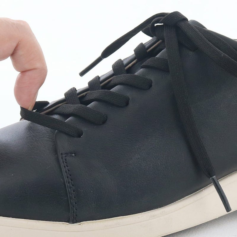 伸縮性のあるゴム紐。紐を解かずに着脱が可能