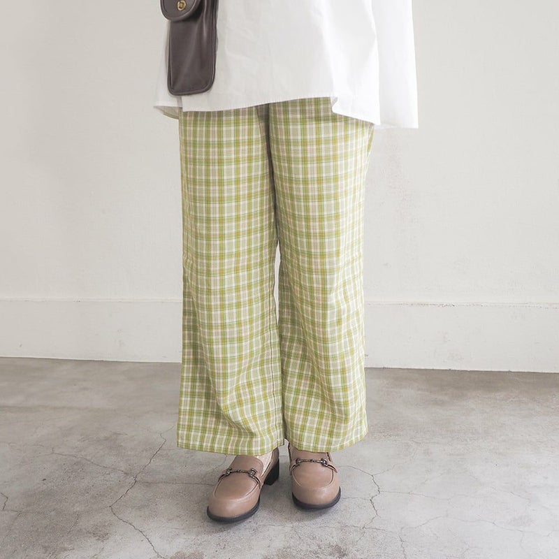 ダークベージュ