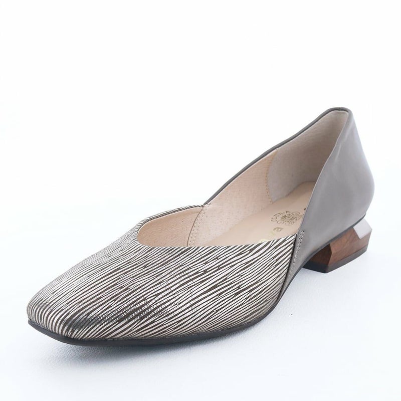 グレージュコンビ