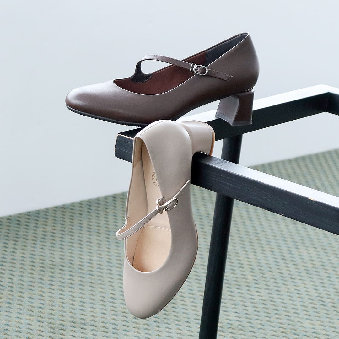 晴雨兼用｜ストラップパンプス