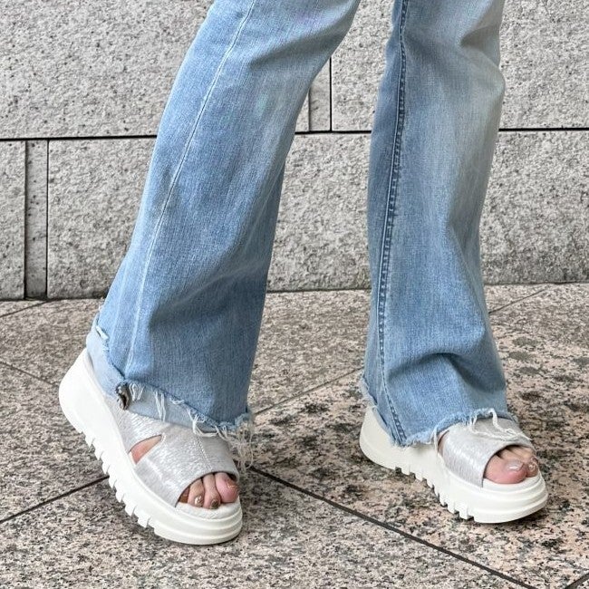 スタッフ着用：シルバー