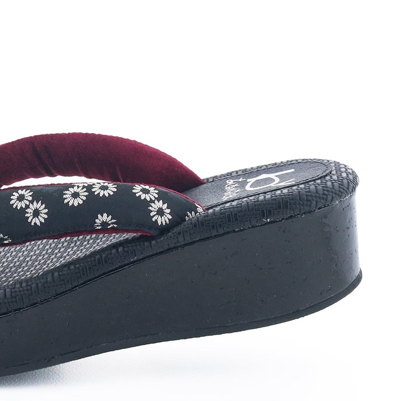 ヒールの高さ：約4.5cm