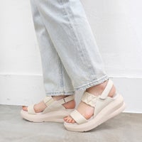 オフホワイト　※ソールのカラーは商品写真をご参照ください
