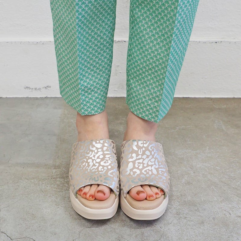 ベージュコンビ　※ソールのカラーは商品写真をご参照ください