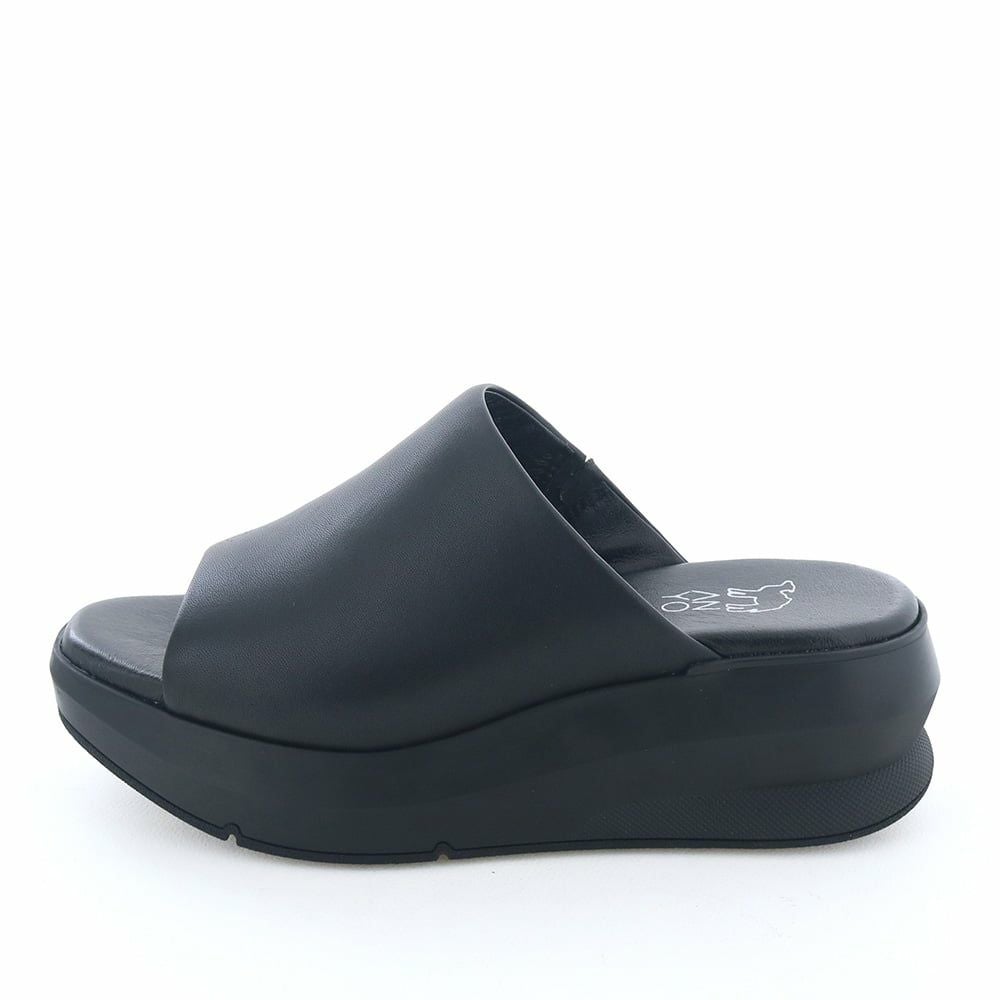 ANYOで人気のソールを使用したミュールサンダルが登場