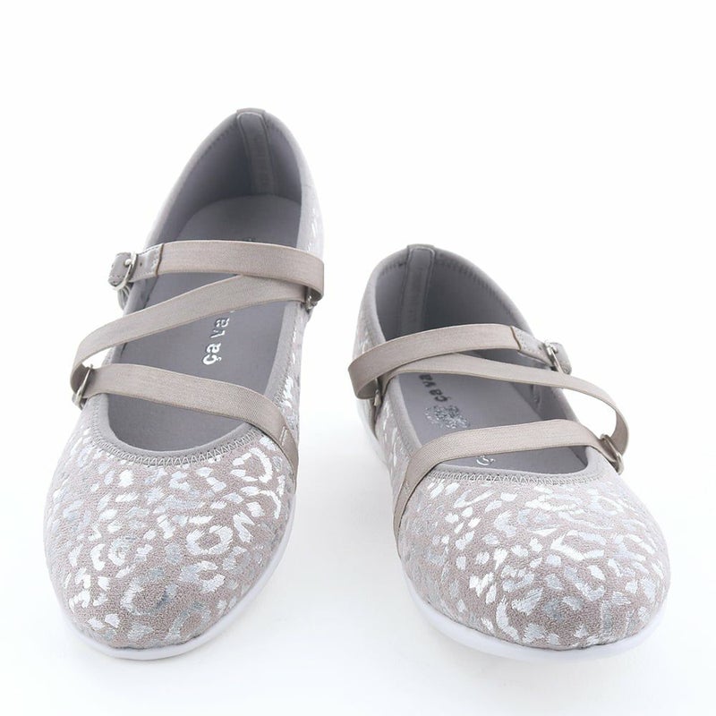 気負わずサッと履ける。"いつも"履きたくなる一足です