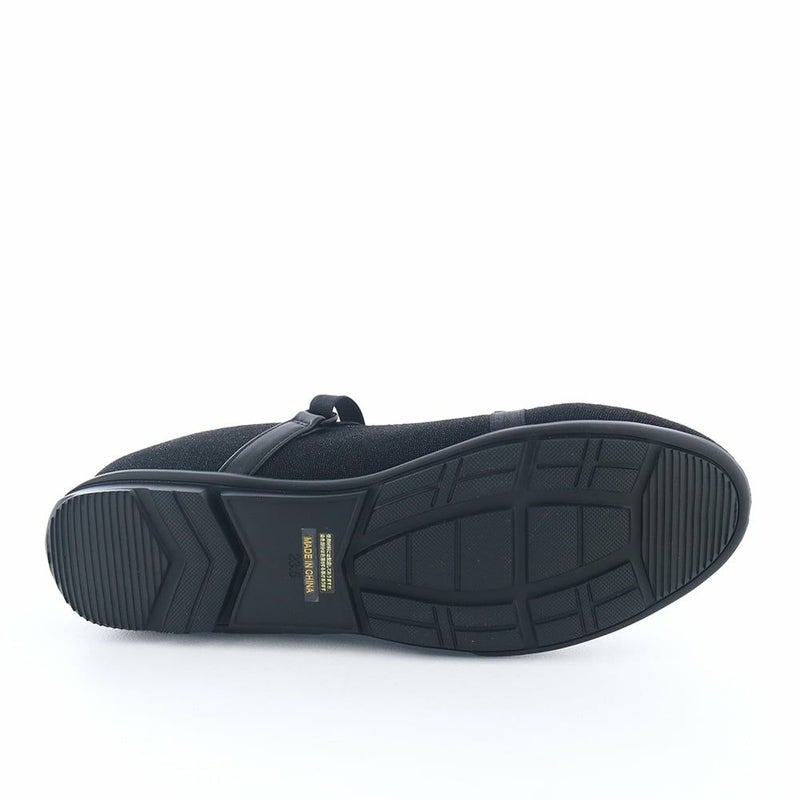 ソールはとっても軽量。1日履いても疲れない