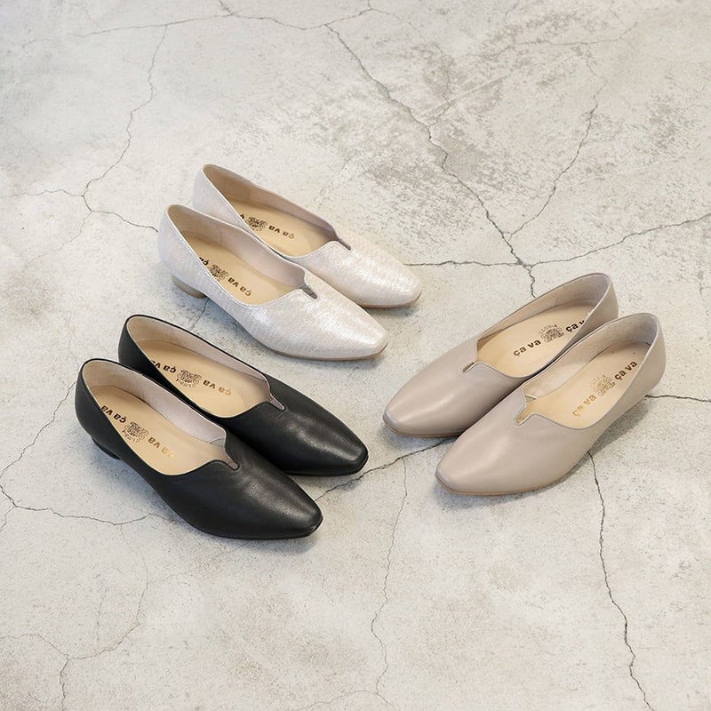 Vカットパンプス