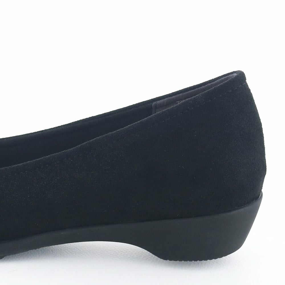 ヒールの高さ：約3.0cm