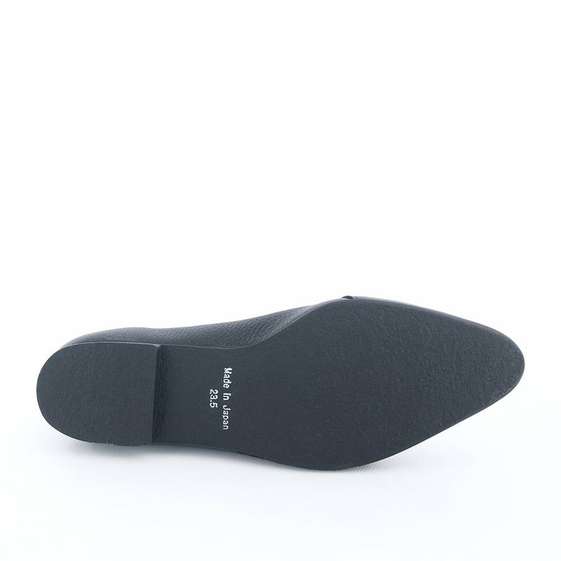 気負わず履けるローヒールデザインです