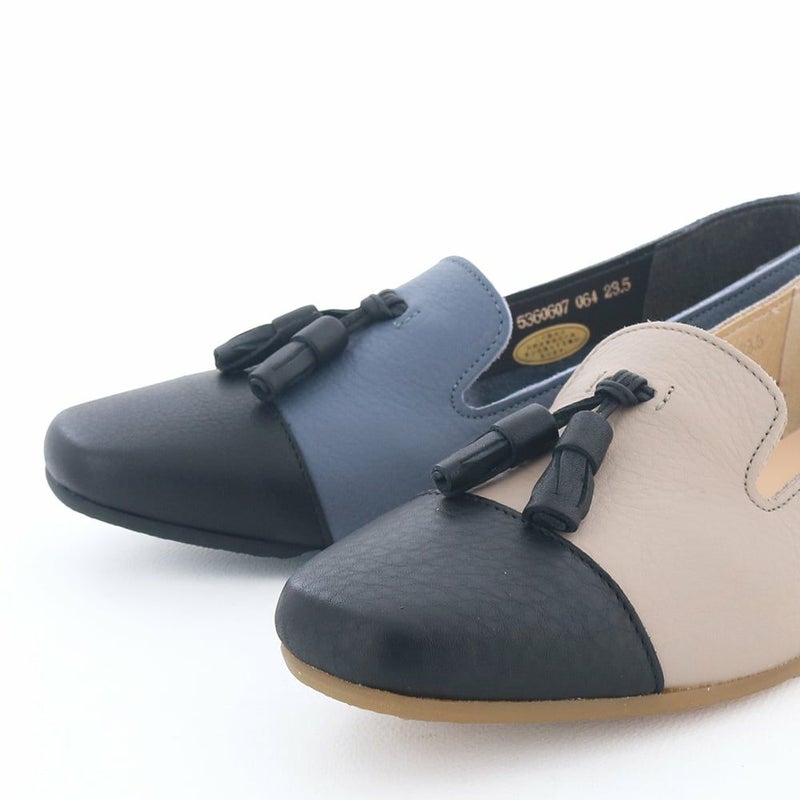 遊び心のあるカラーコンビに注目。コーデ合わせやすい黒を効かせた配色です