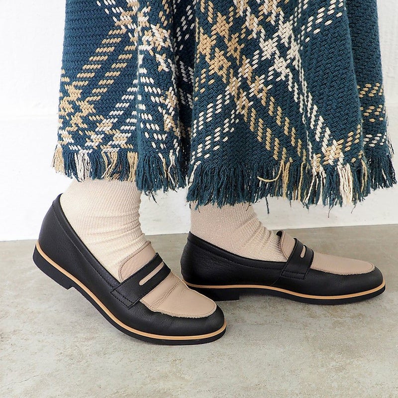 グレージュコンビ