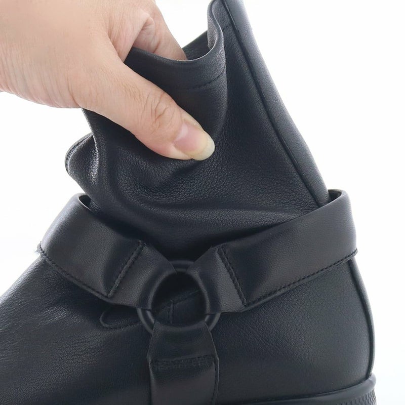 シャフトはやわらかなシープレザーで足あたりがソフト