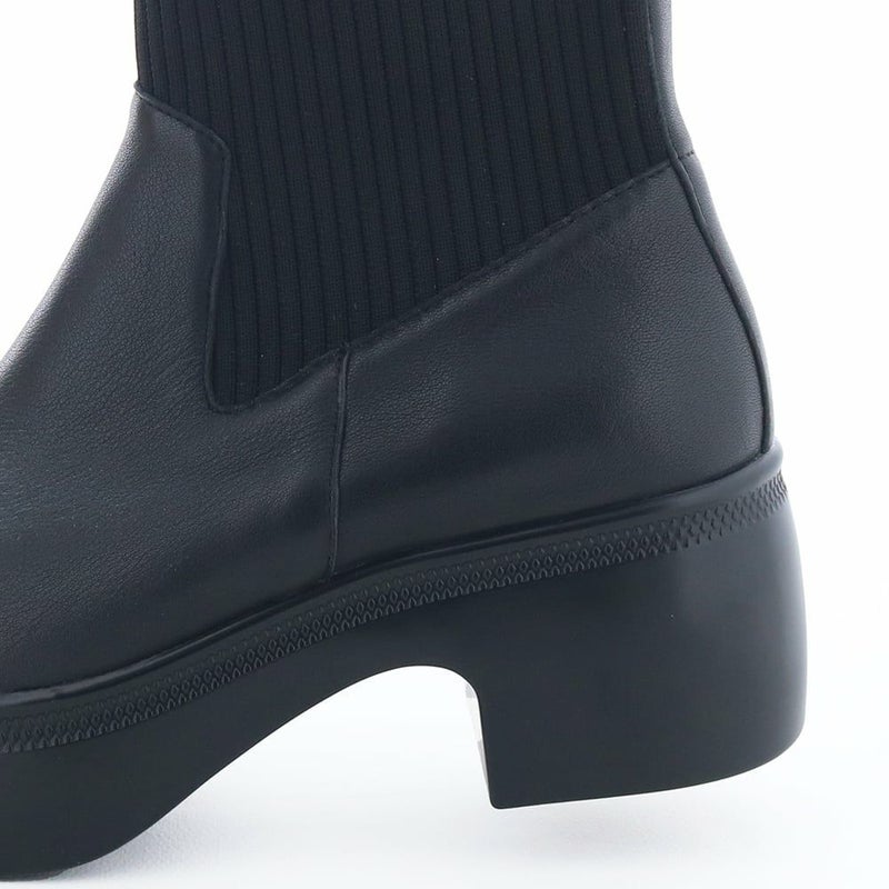 ヒールの高さ：約6.5cm