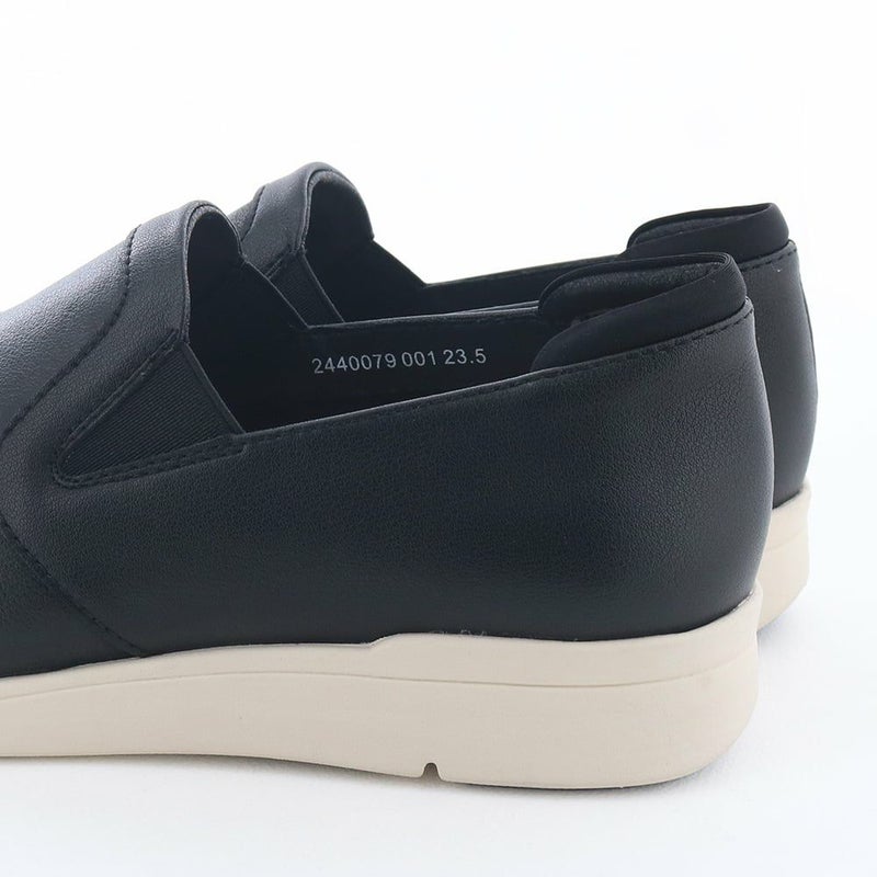 ヒールの高さ：約3.0cm