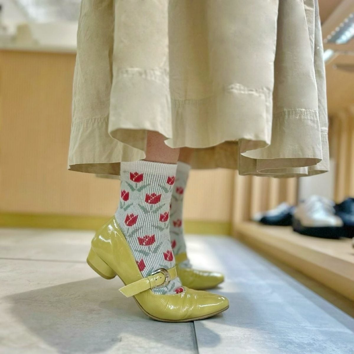 スタッフ着用：イエロー