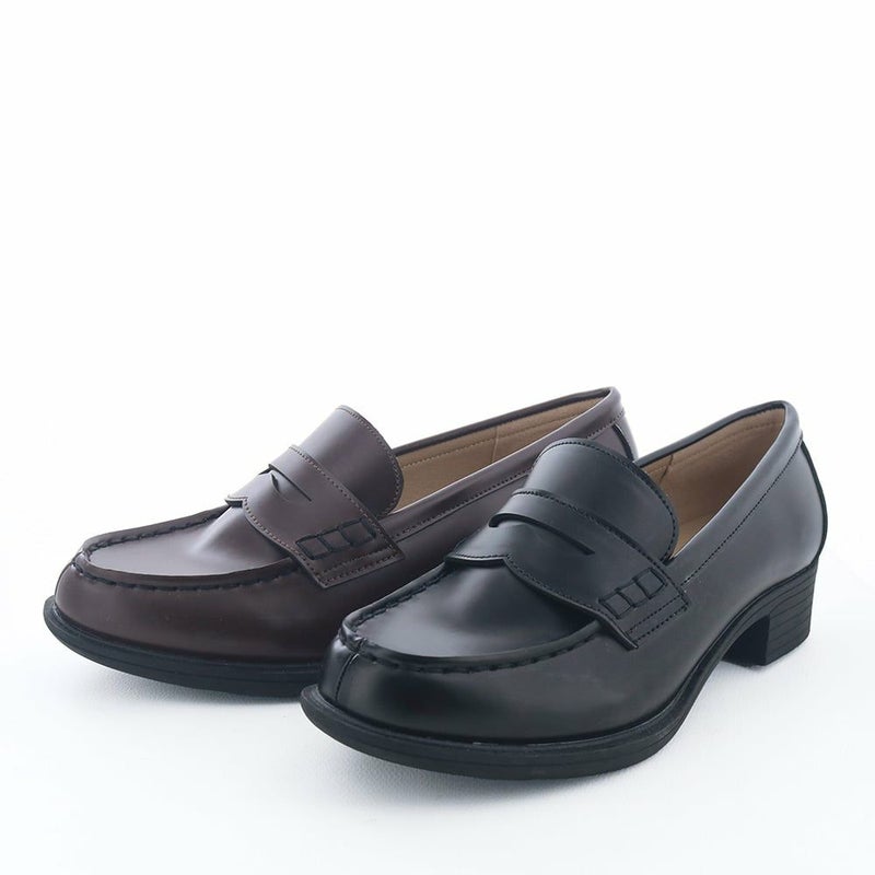 ブラックやワインは通勤・通学などのきちんとした場面にも活躍