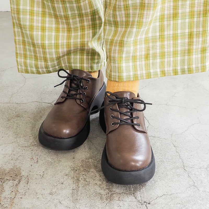 ブラウン