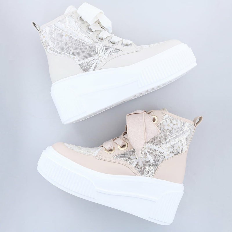 軽量｜厚底ハイカットスニーカー 