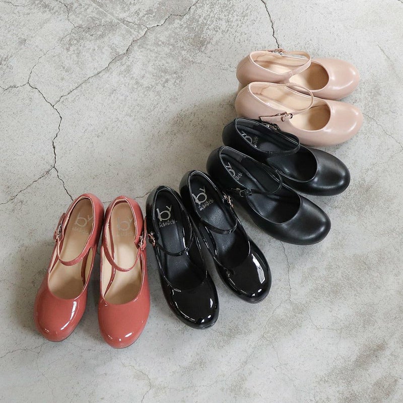 厚底おでこストラップパンプス
