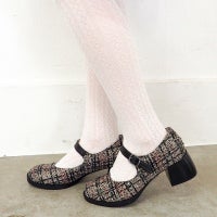 ストラップパンプス