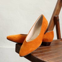 ポインテッドフラットパンプス