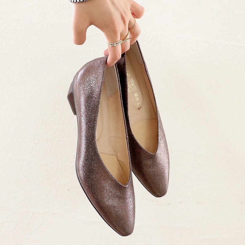 定番カラーもあります