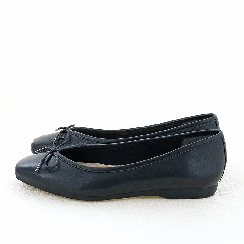 サヴァサヴァのロングセラー。少し大人なバレエシューズ