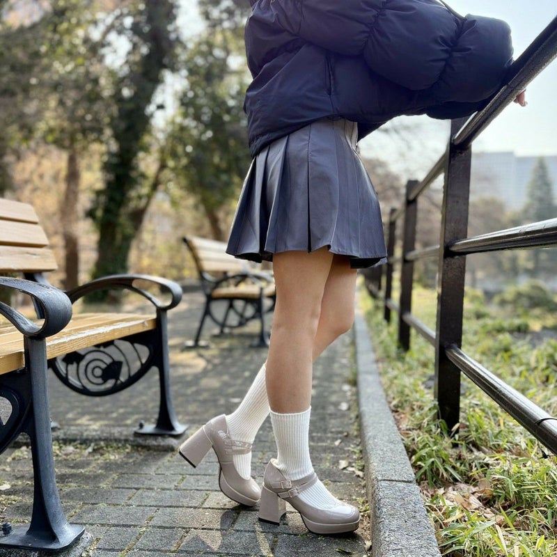 スタッフ着用：ライトベージュ