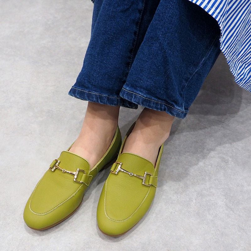 ライトグリーン