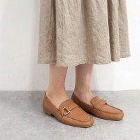 ライトブラウン